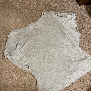 GAP Light Gray Women's Short Sleeve Crewneck Tee